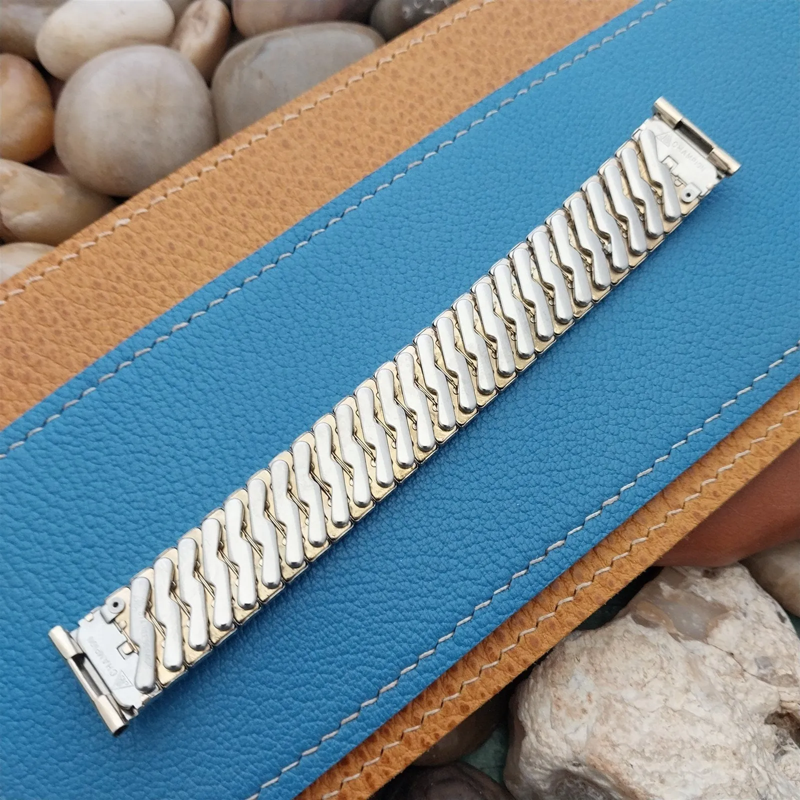 18mm 19mm 50s JB Champion Gold-Filled New Old-Stock Expansion Vintage Watch Band