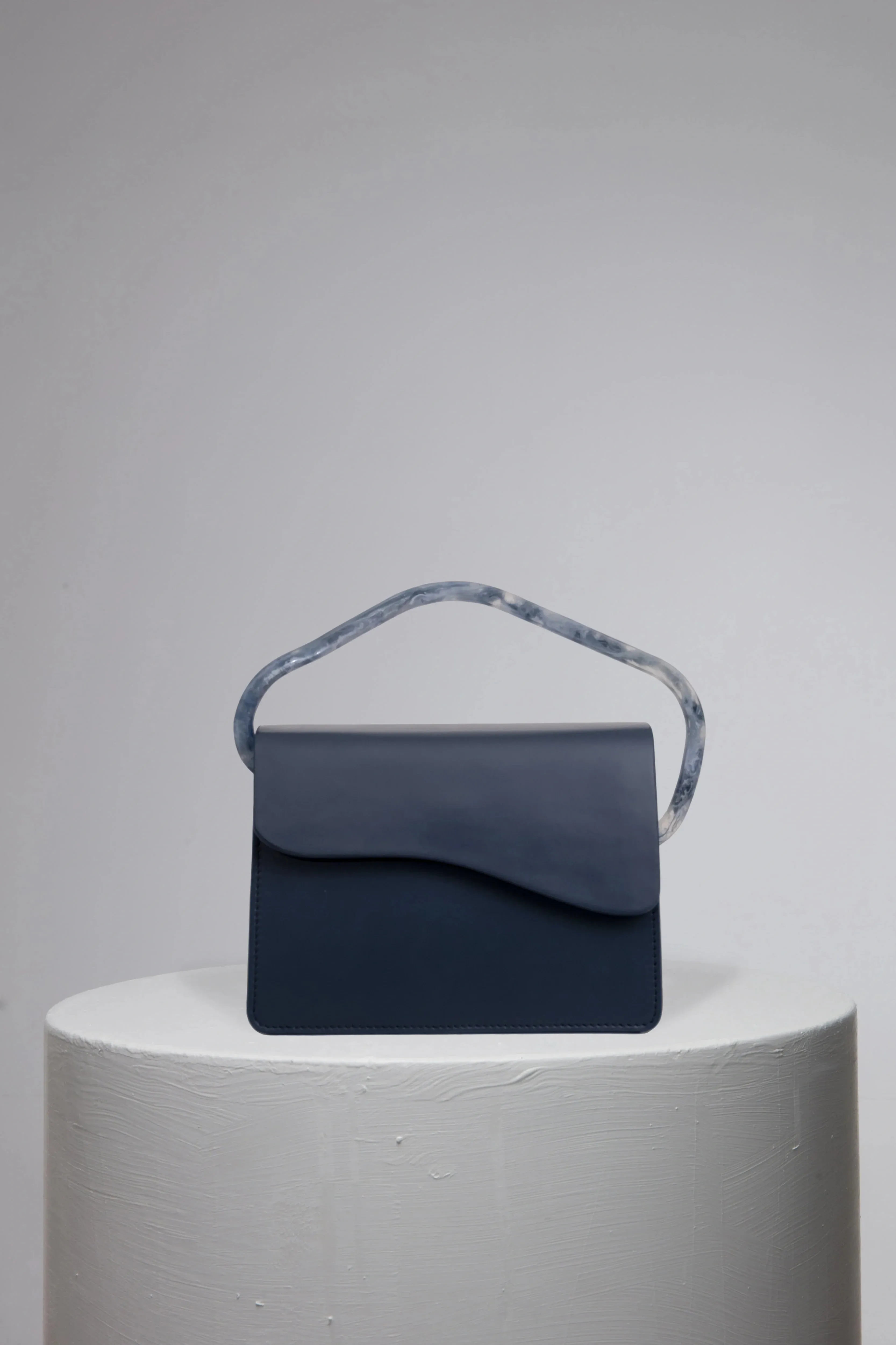 AIGES MINI | ANTHRACITE by NATURAE SACRA