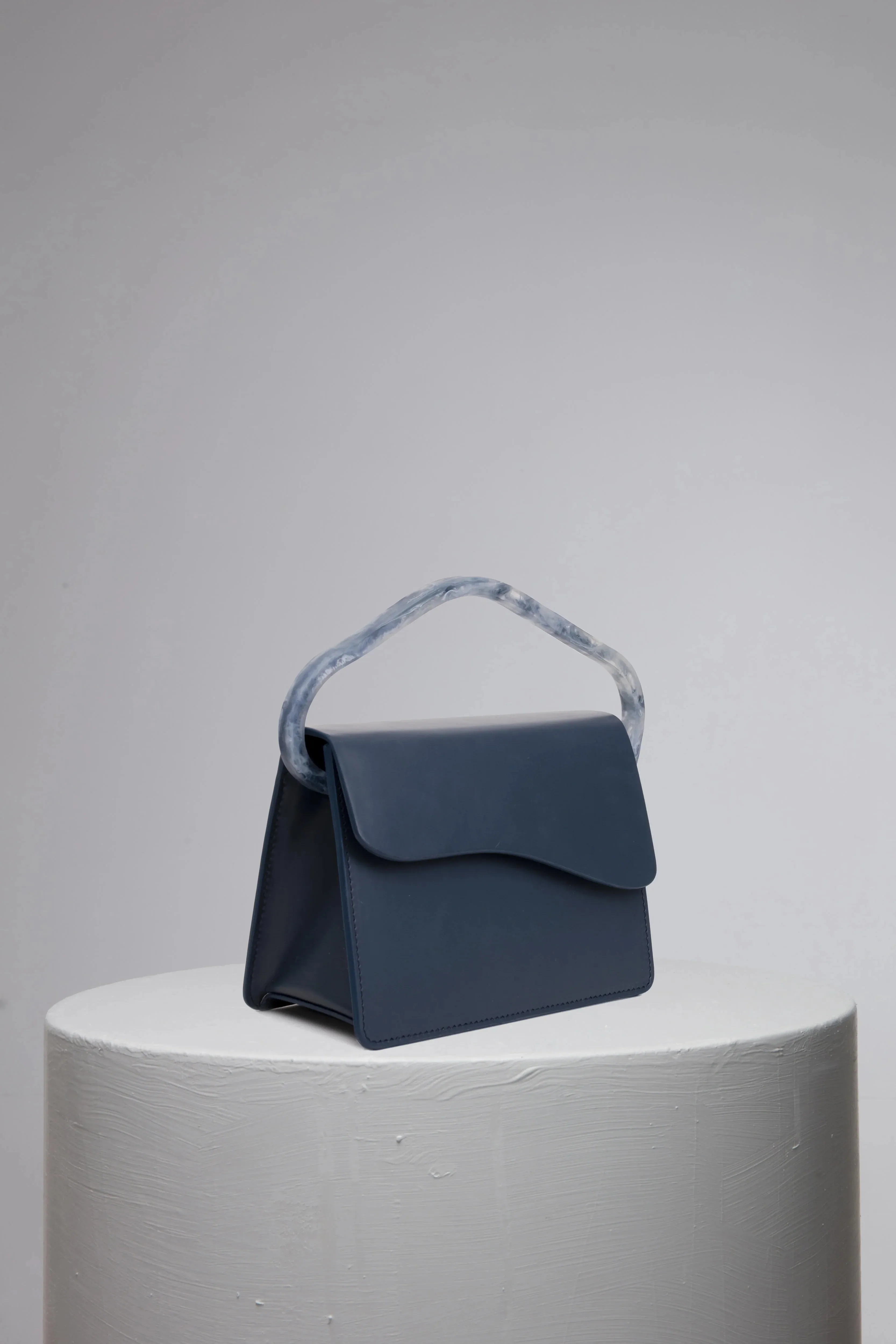 AIGES MINI | ANTHRACITE by NATURAE SACRA