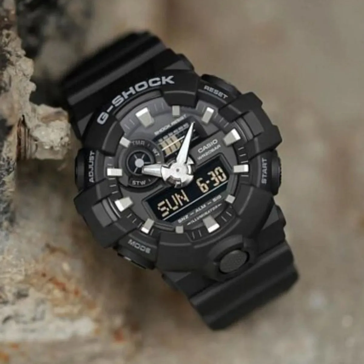 Casio - G-Shock - GA-700-1BDR