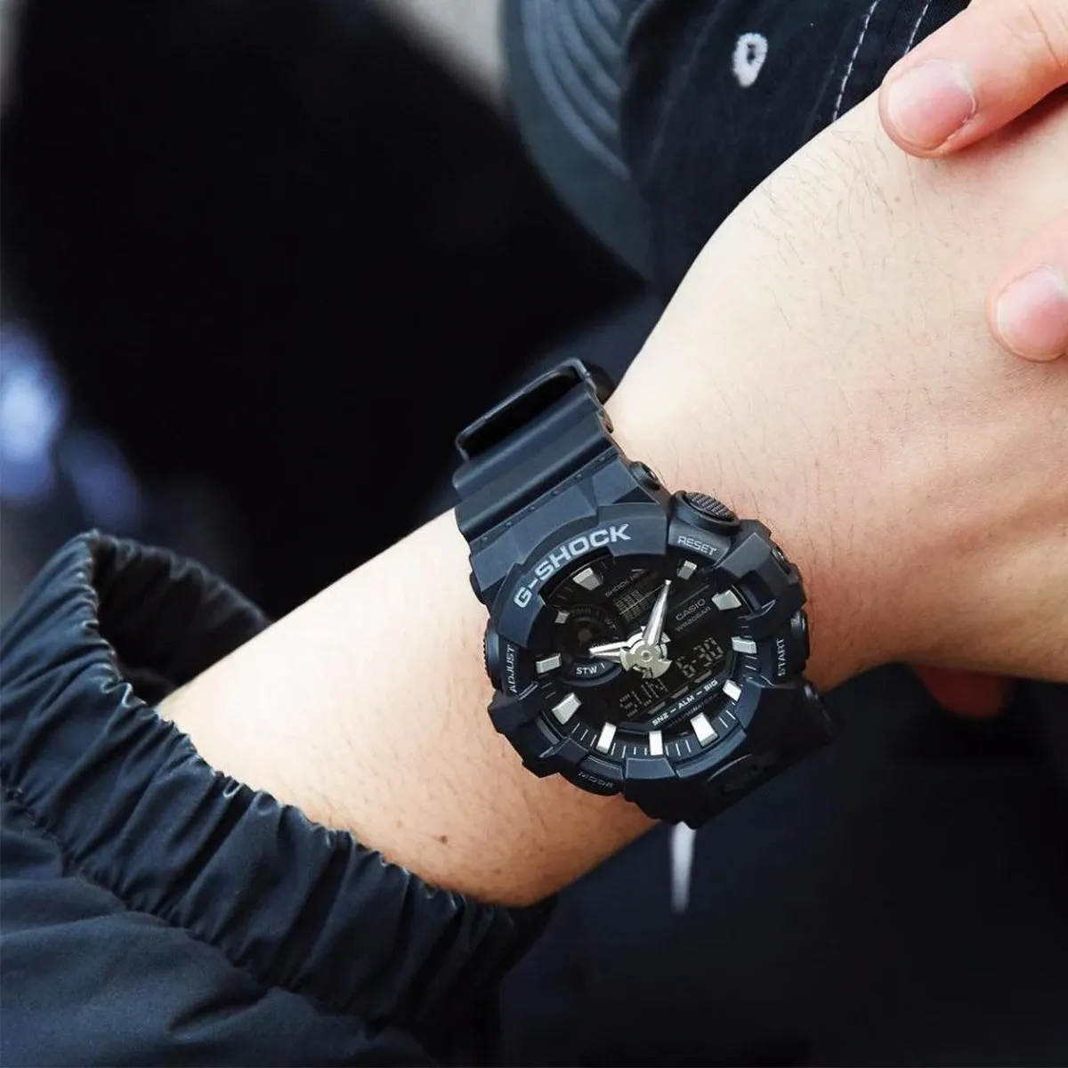 Casio - G-Shock - GA-700-1BDR