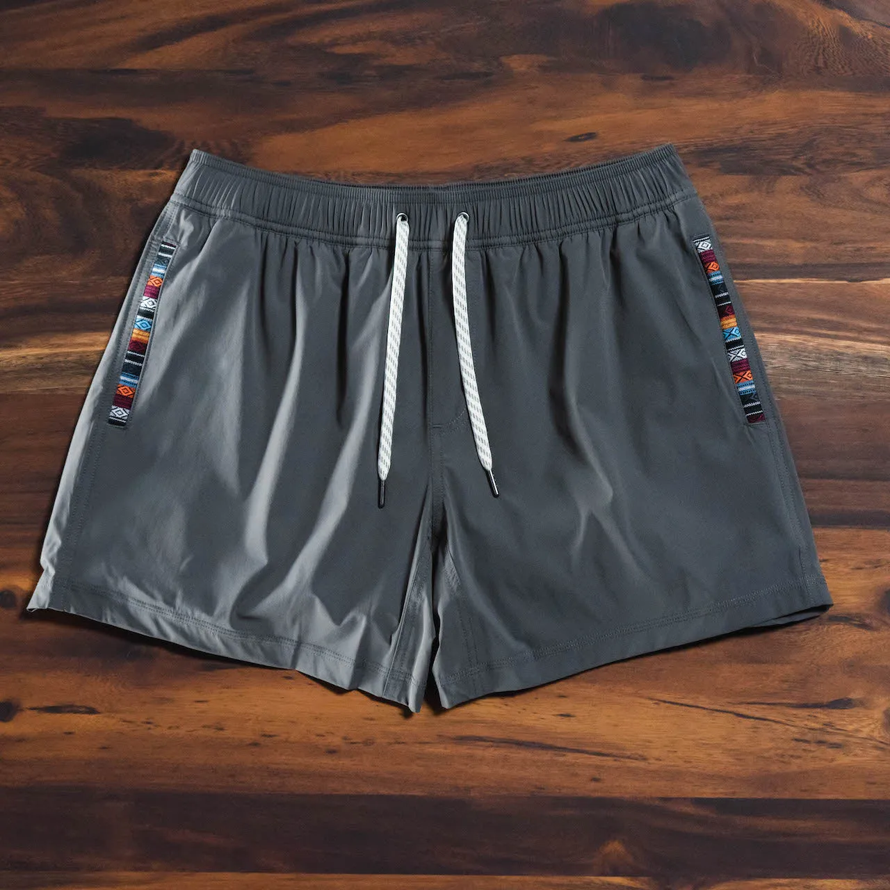 Flow Short (Athletic) - Charcoal 5.5" & 7" - Linerless