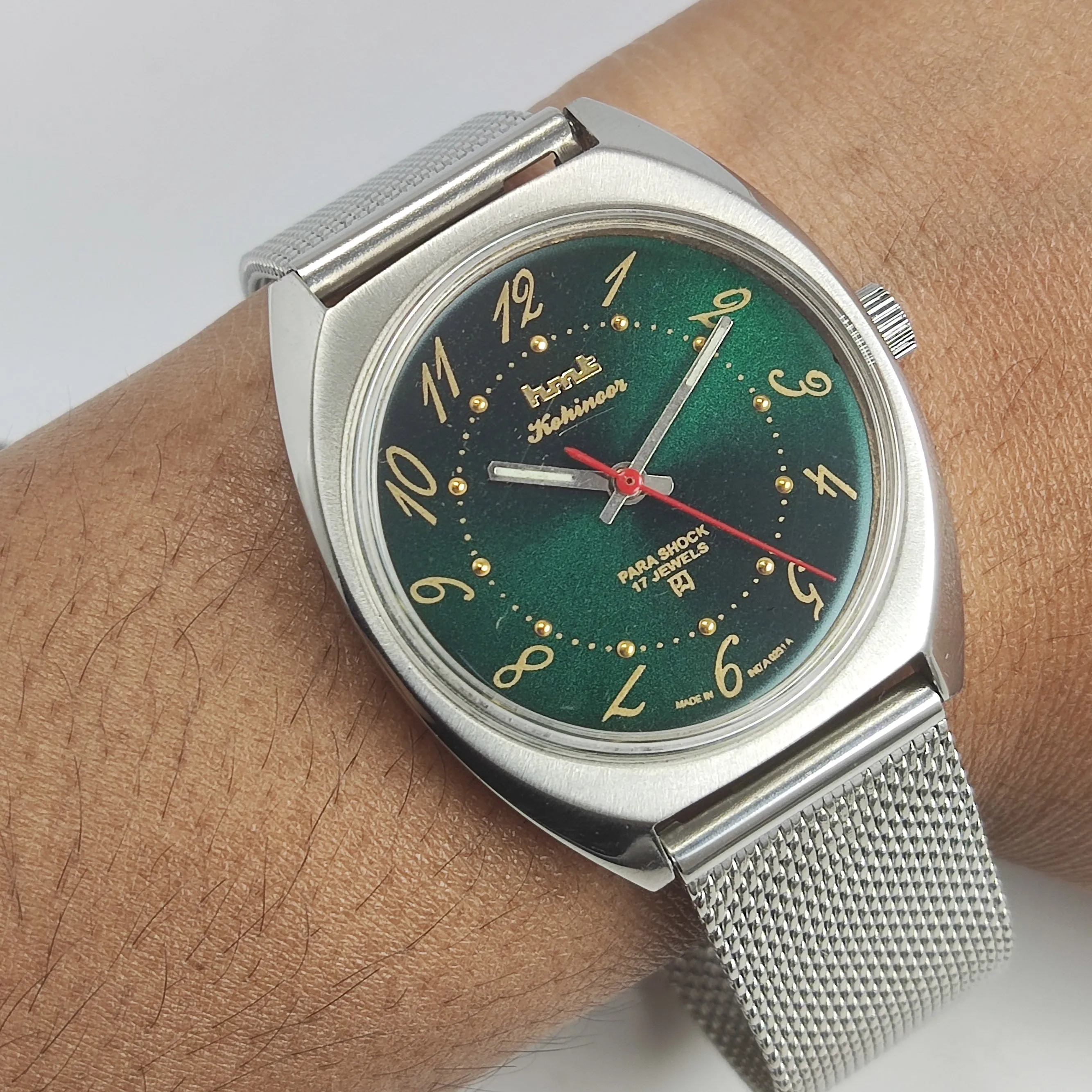 HMT Kohinoor Para Shock 17 Jewels Shiny Green Dial Mechanical Hand winding Men's Wrist Watch
