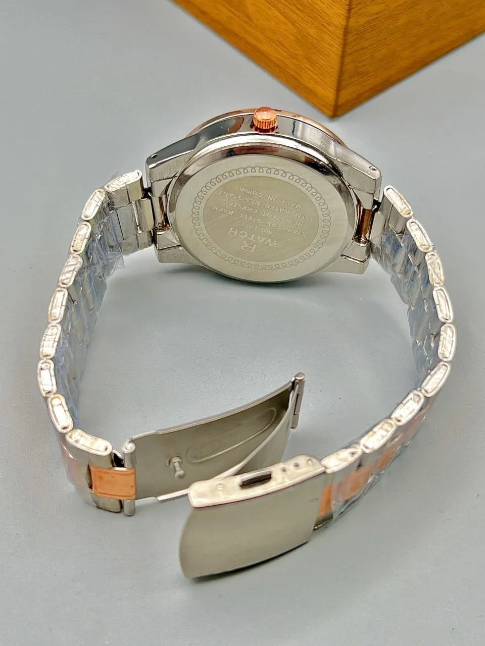 Stylish Women's Quartz Watch with Chain Strap - 4 Pcs Pack